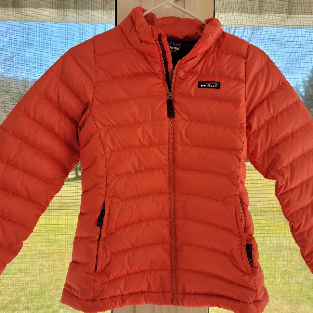 Kids Patagonia puffer jacket, orange, like new-no stains, no tears.